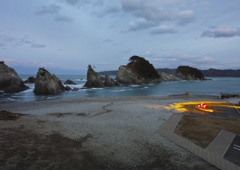 浄土ヶ浜の観光は遊覧船でウミネコに餌やりとさっぱ船で青の洞窟を探検する 365日ホットニュース